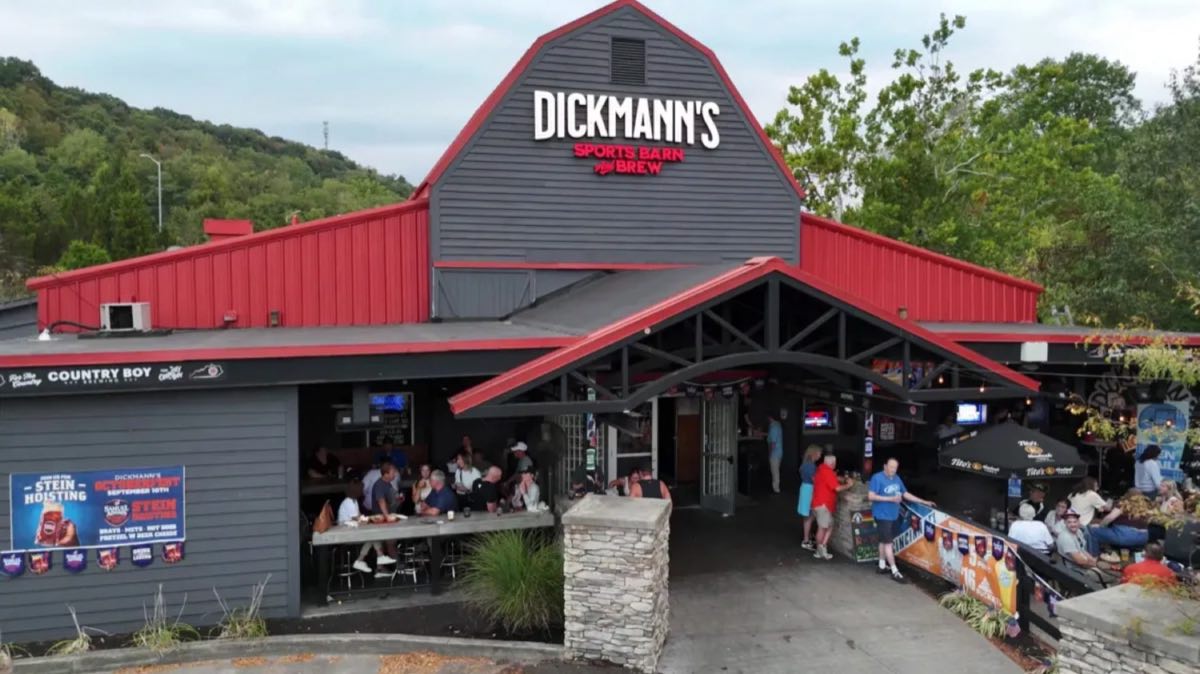 The Barn at Dickmann's Sports Barn & Brew